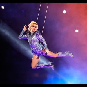 Meet your Posher, Lowdeen